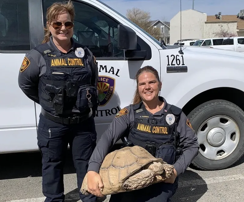 Animal control officers in Prescott.